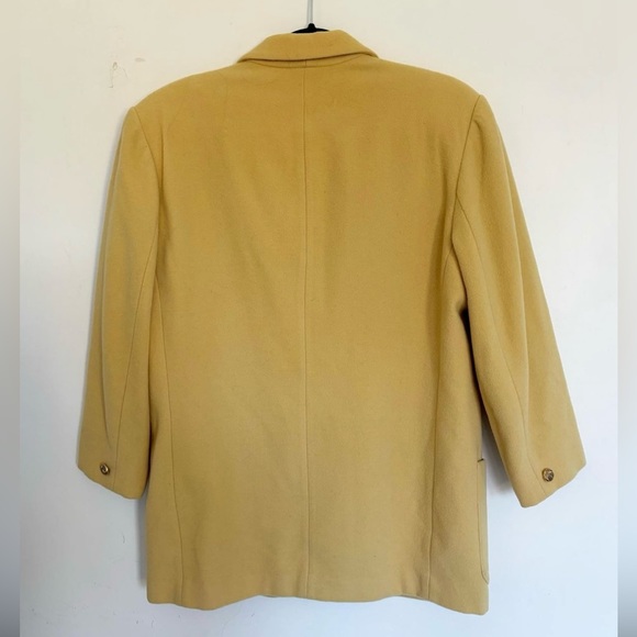 Vintage wool buttercream blazer - Picture 7 of 9
